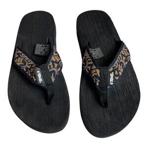 Teva Black, orange and grey thong sandal size 9 hardly used